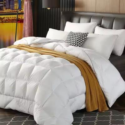 95% White Goose Down All Cotton Silent Down Quilt 